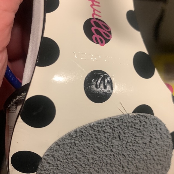 Betseyville by Betsey Johnson Gingham Bow
Colourblock Open Toe Lucite Heels - Picture 16 of 16